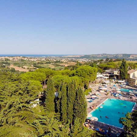 Camping Village Mar Y Sierra San Costanzo Eksteriør billede