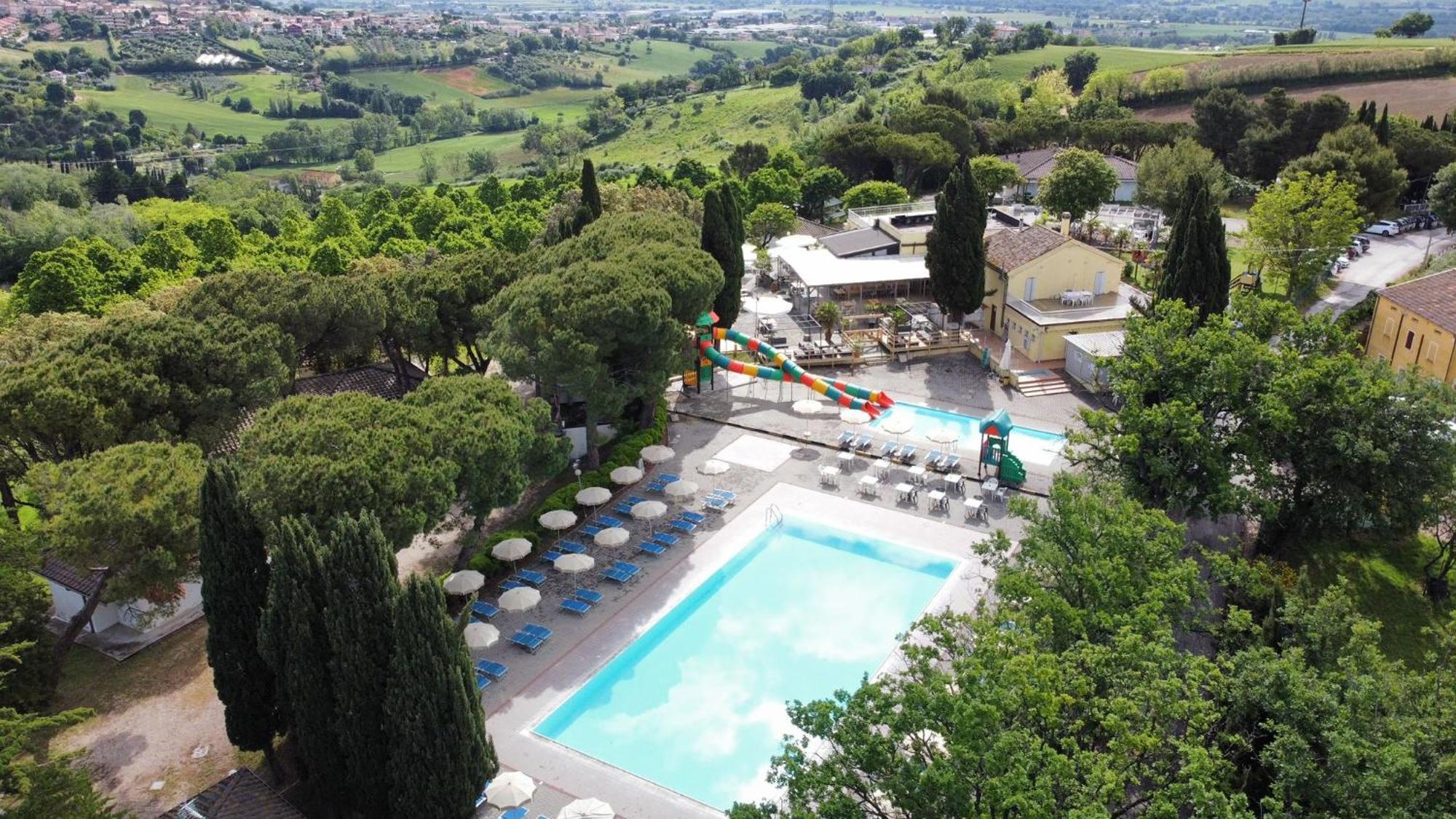 Camping Village Mar Y Sierra San Costanzo Eksteriør billede
