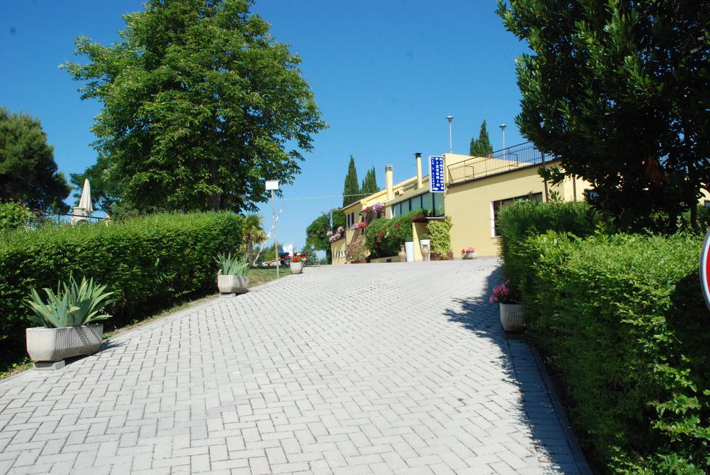 Camping Village Mar Y Sierra San Costanzo Eksteriør billede