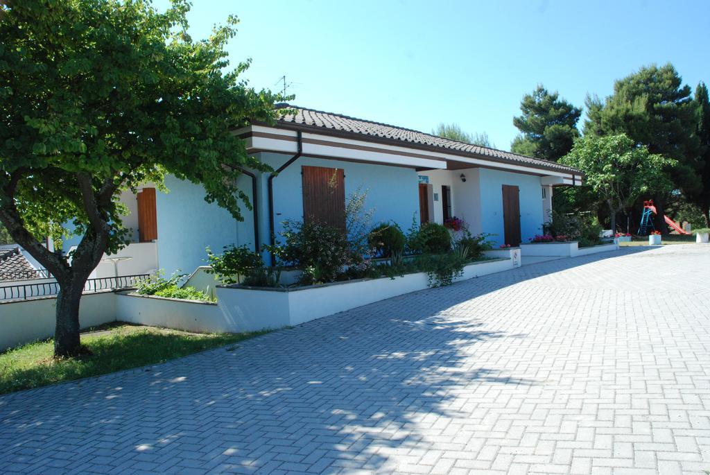 Camping Village Mar Y Sierra San Costanzo Eksteriør billede