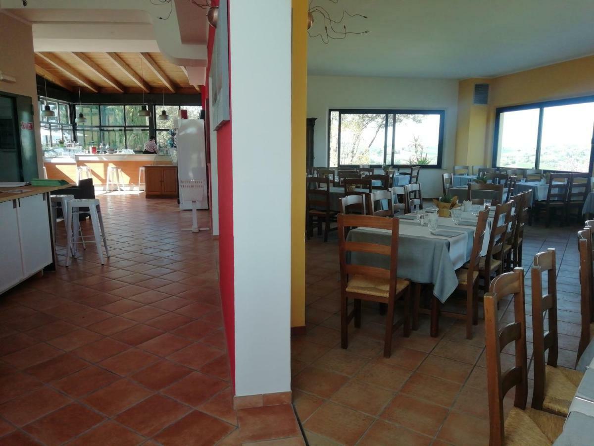 Camping Village Mar Y Sierra San Costanzo Eksteriør billede