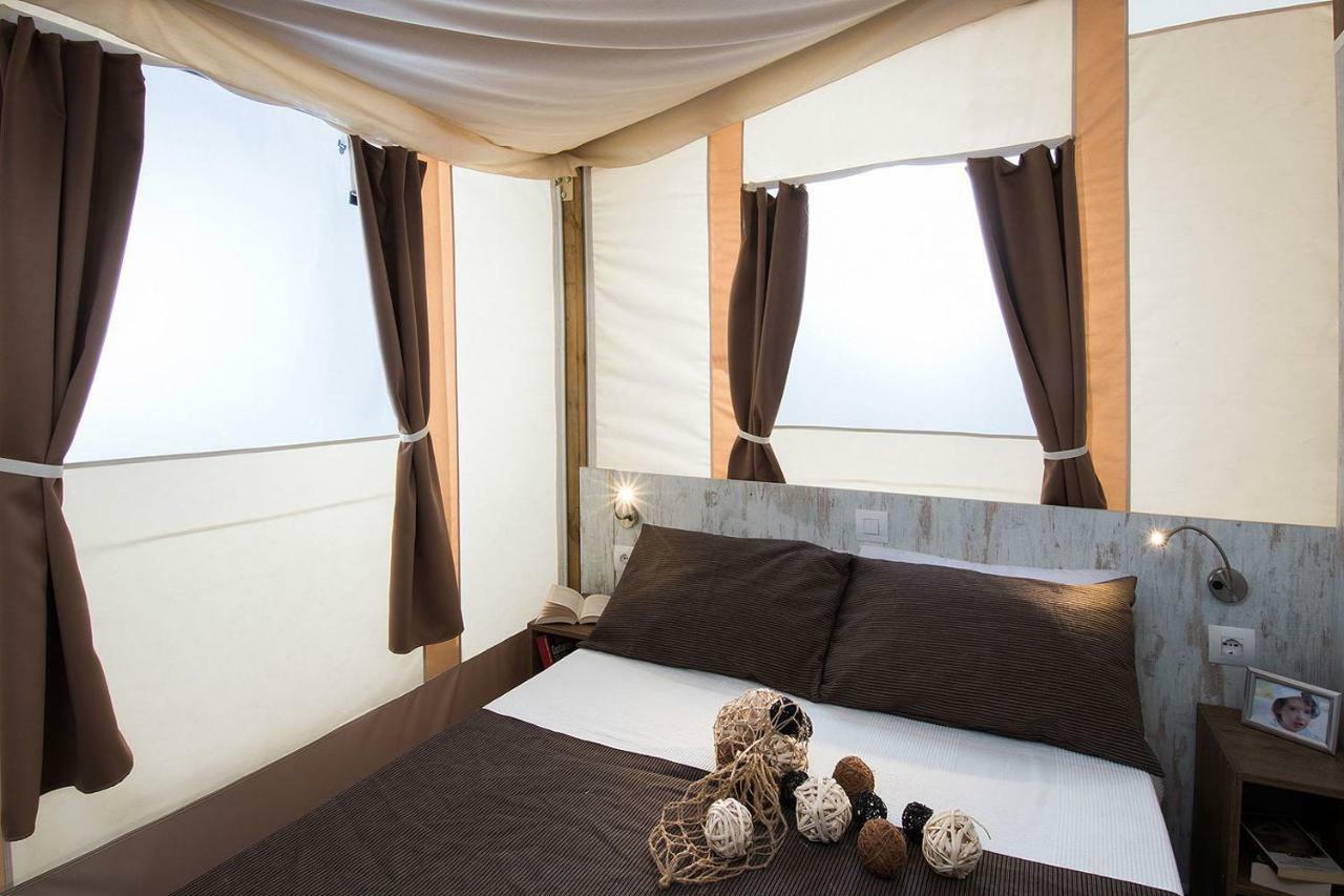 Camping Village Mar Y Sierra San Costanzo Eksteriør billede
